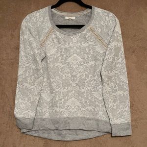 XS Maurices blouse/sweater w/ lace design